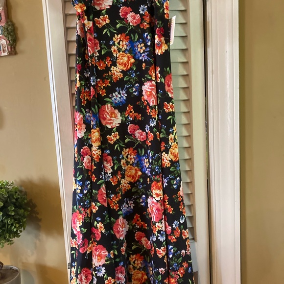 lu la roe Dresses & Skirts - LuLaRoe broomstick skirt